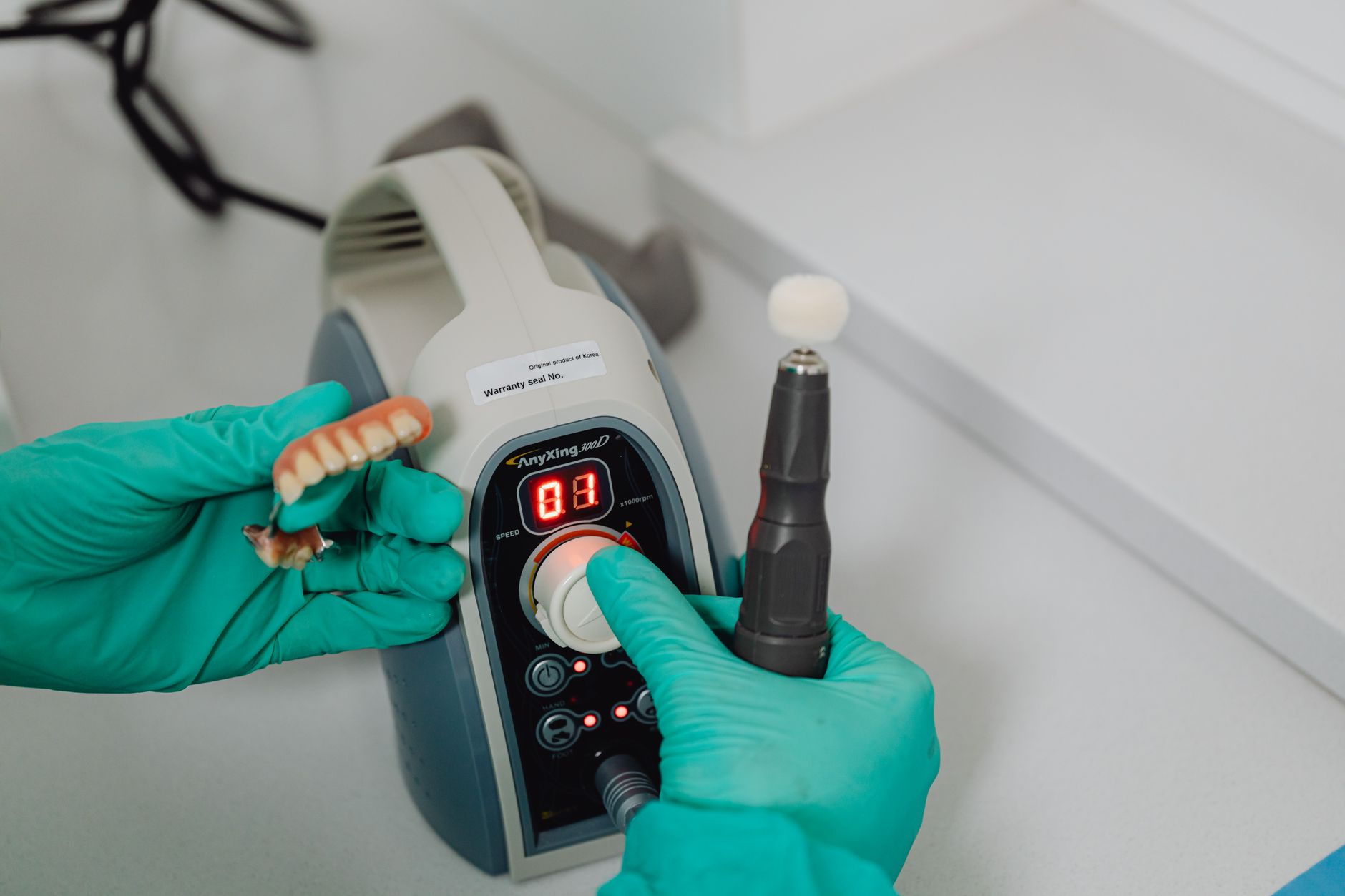 “Elevating Dental Care: Los Angeles Dental Lab Innovations”