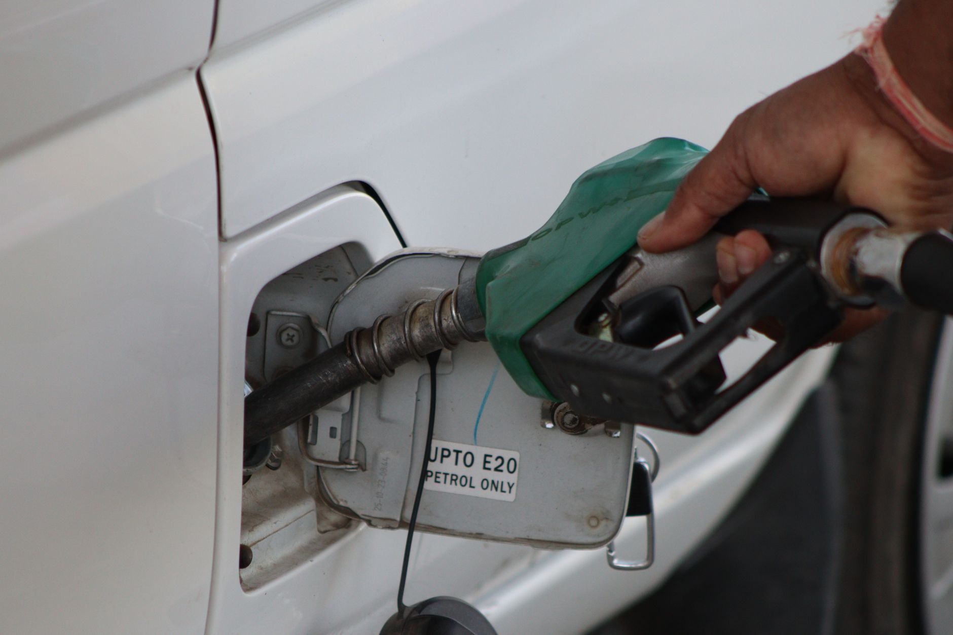 E20 Ethanol Petrol: The Real Impact on Mileage and Hoses