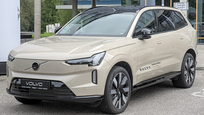 Is the Volvo EX90 Electric SUV the Best Choice for You?